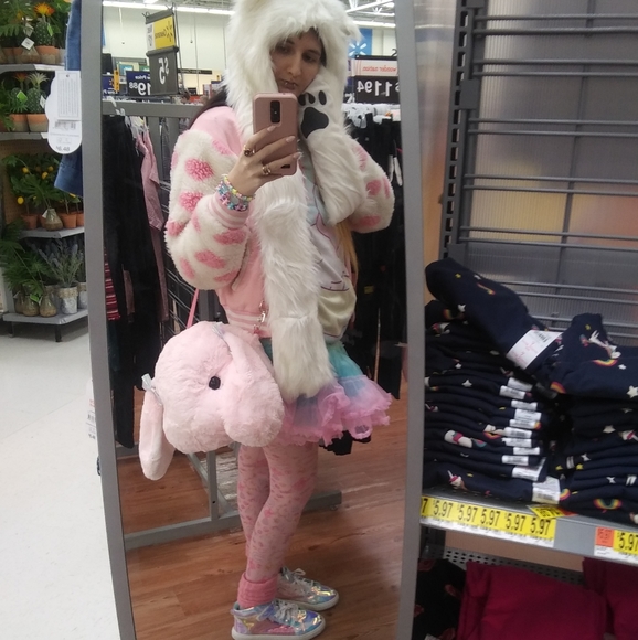 Gracey The Fairy Bracelet Maker - Picture 3 of 6